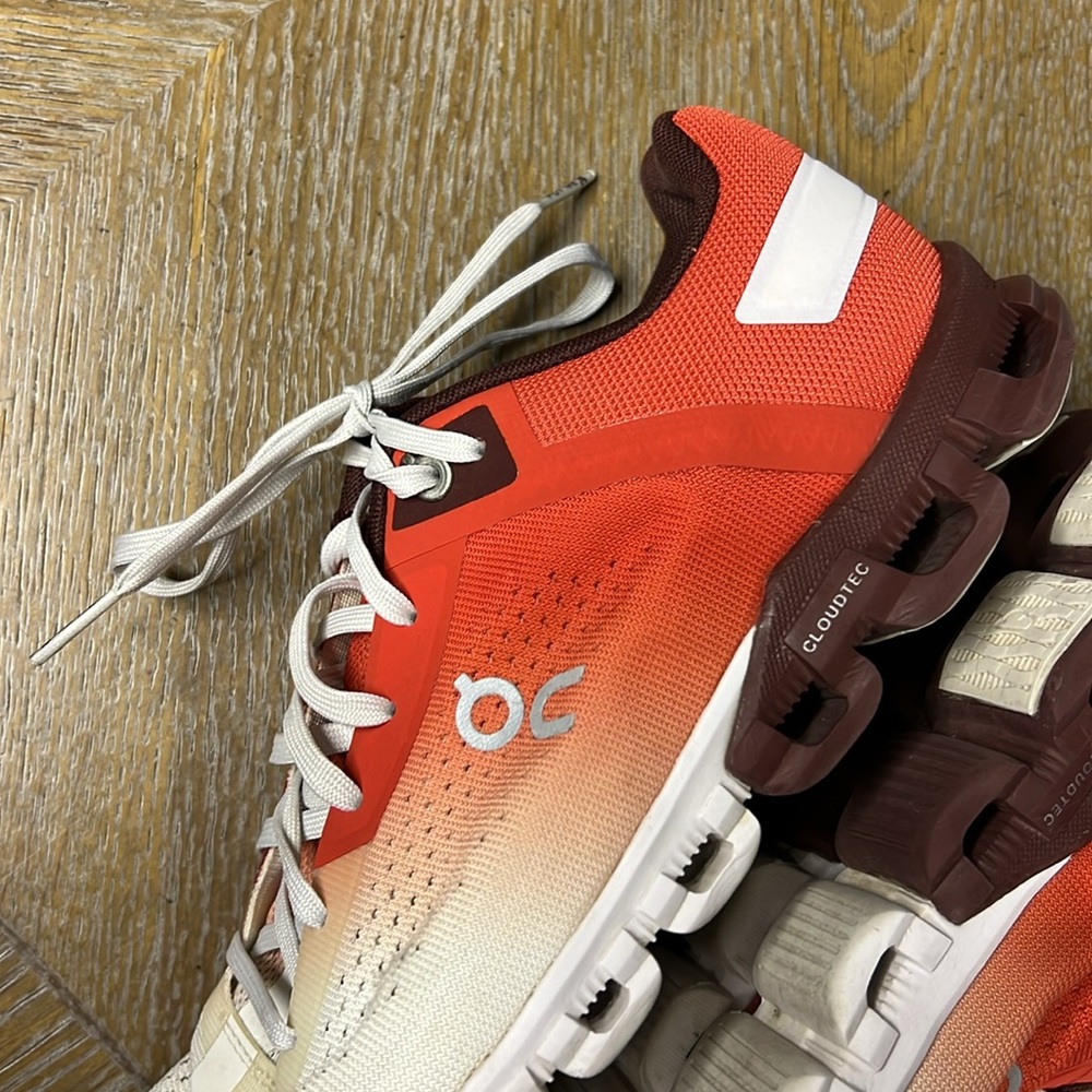 ON Running Women's Ombré Sunset Colors Cloudtec Sneakers 9.5 - Picture 12 of 13
